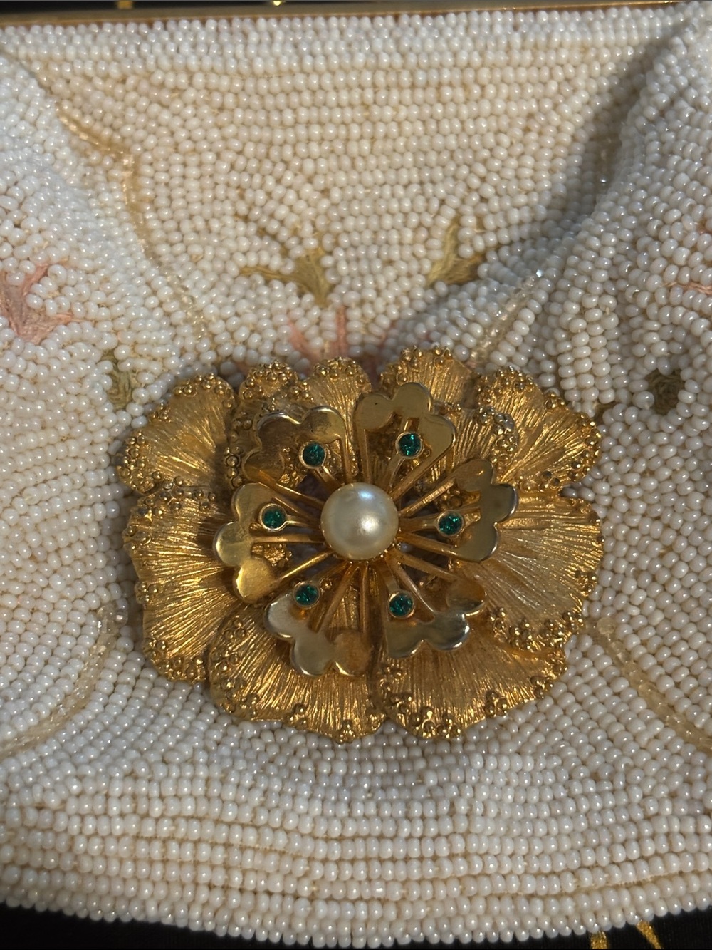Sarah Coventry gold & emerald brooch